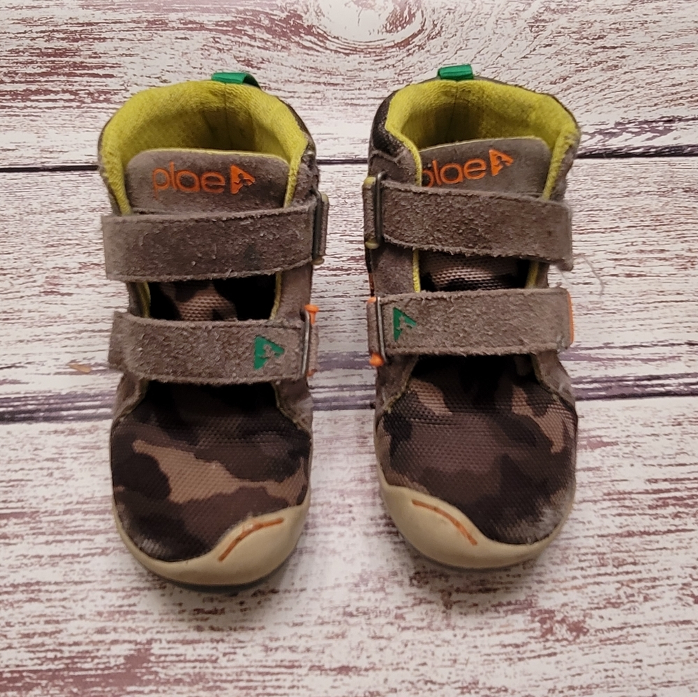 PLAE camo velcro high top shoes toddler size 9.5